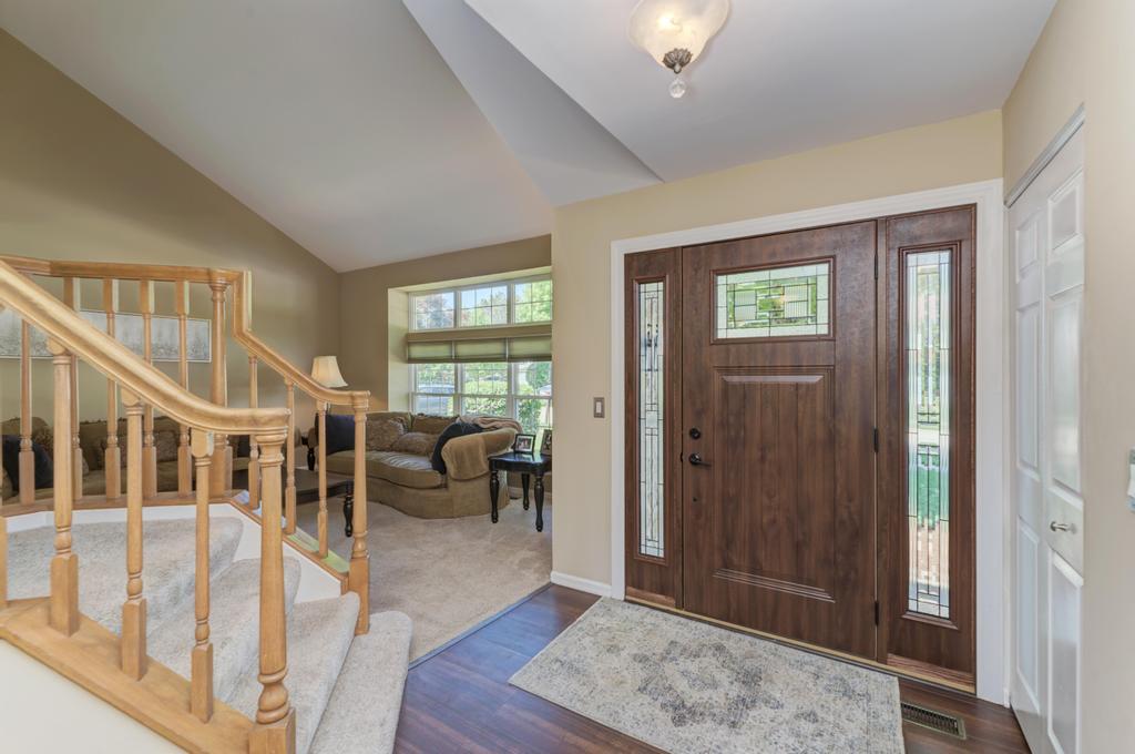 1216 Churchill Road, Bartlett, IL 60103