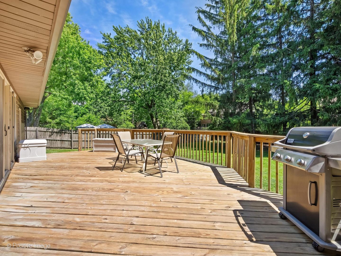 375 W Woodworth Place, Roselle, IL 60172