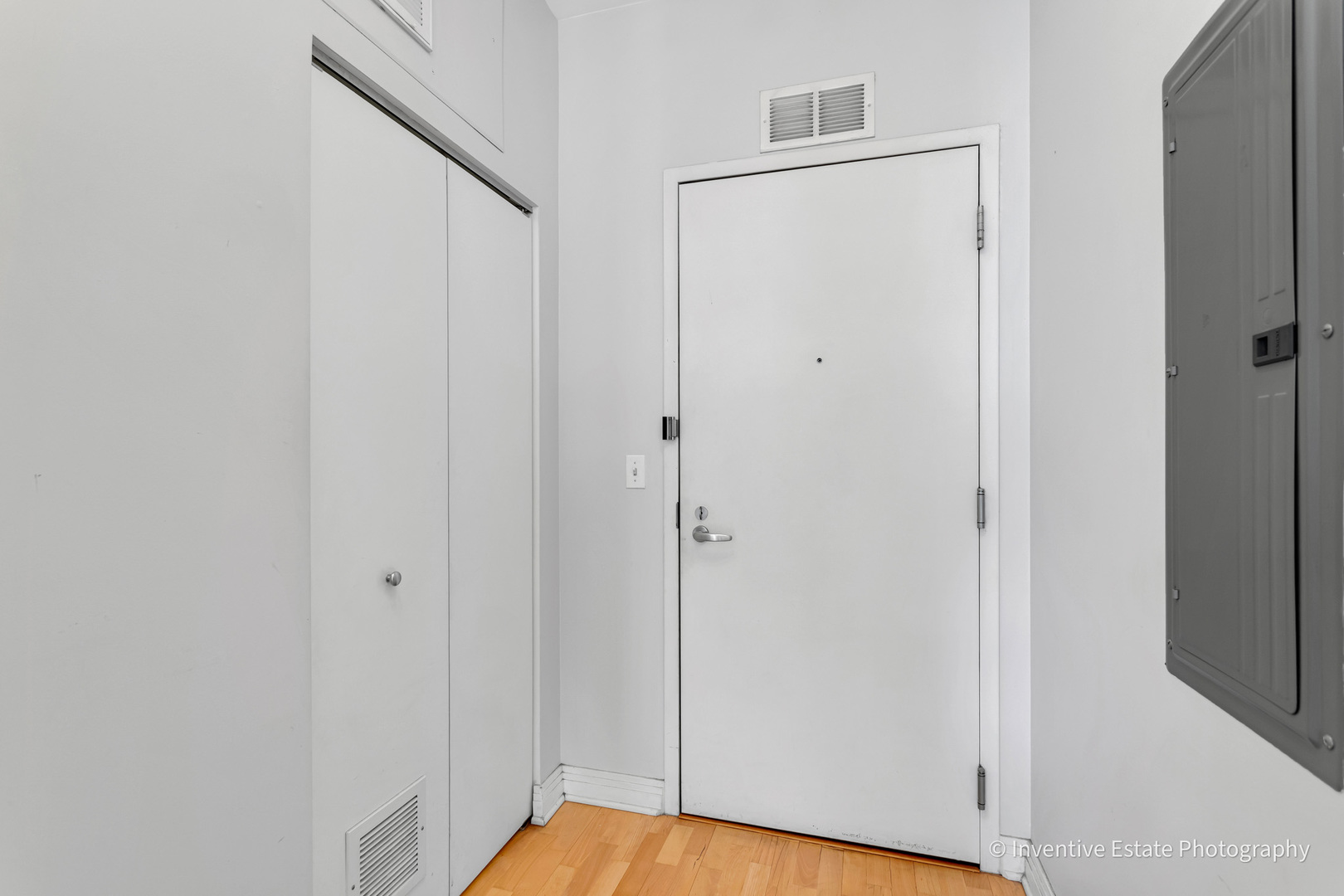 565 W Quincy Street #1512, Chicago, IL 60661