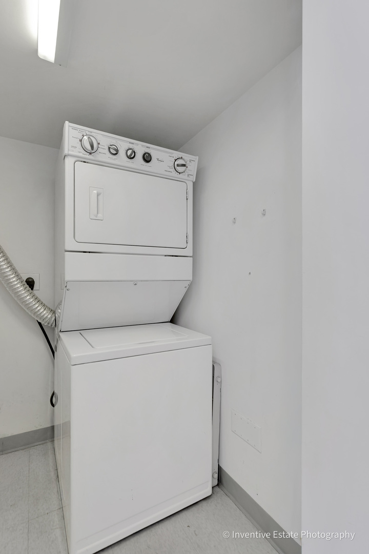 565 W Quincy Street #1512, Chicago, IL 60661