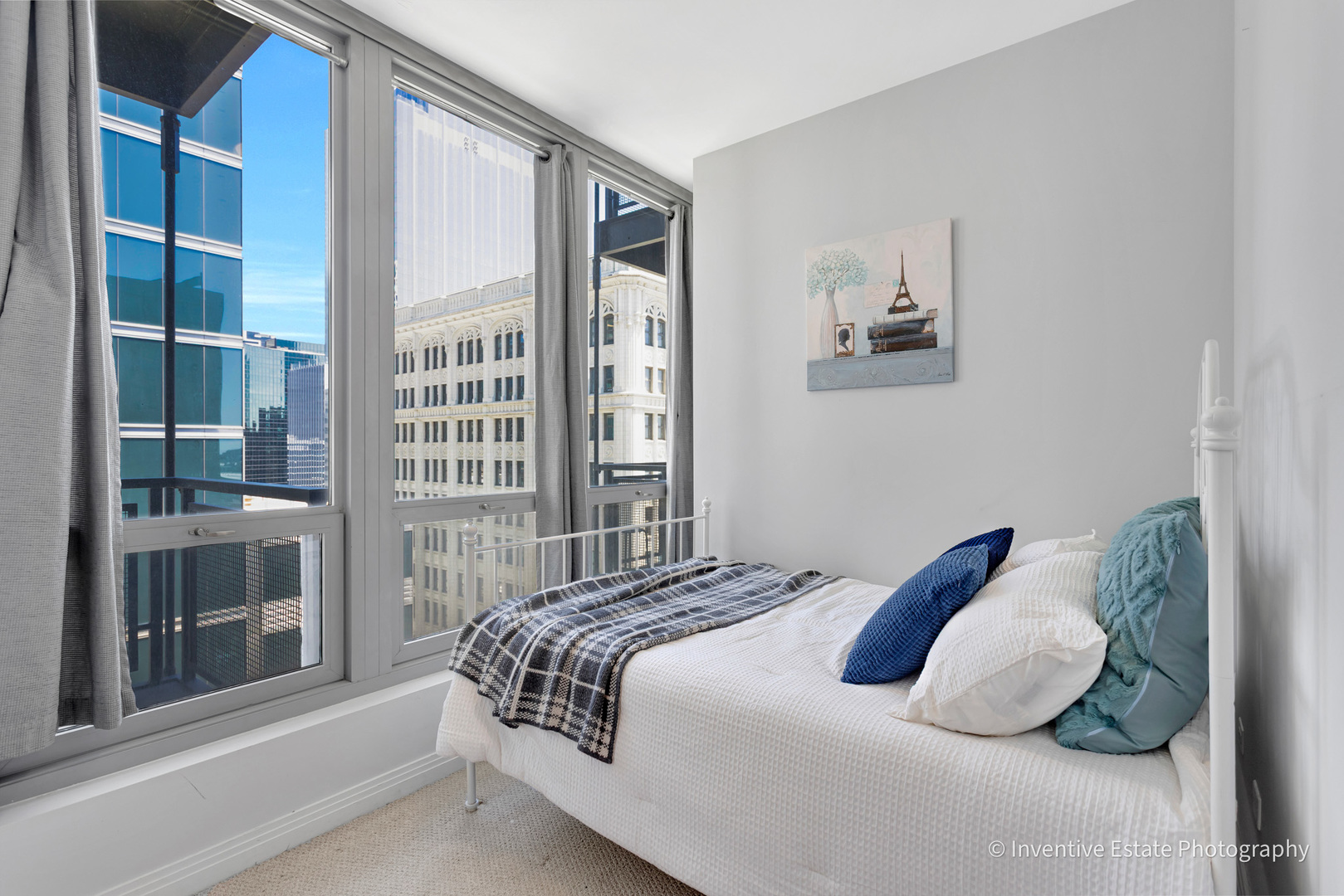565 W Quincy Street #1512, Chicago, IL 60661