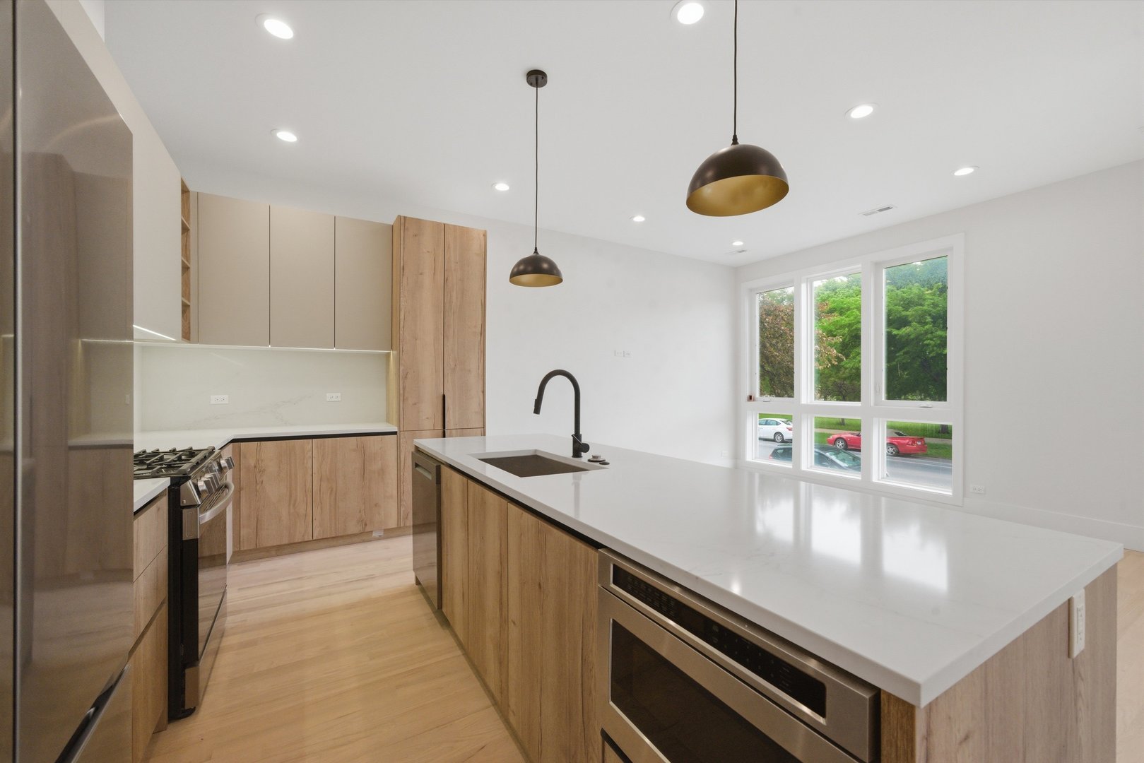 1244 N Kedzie Avenue #2, Chicago, IL 60651