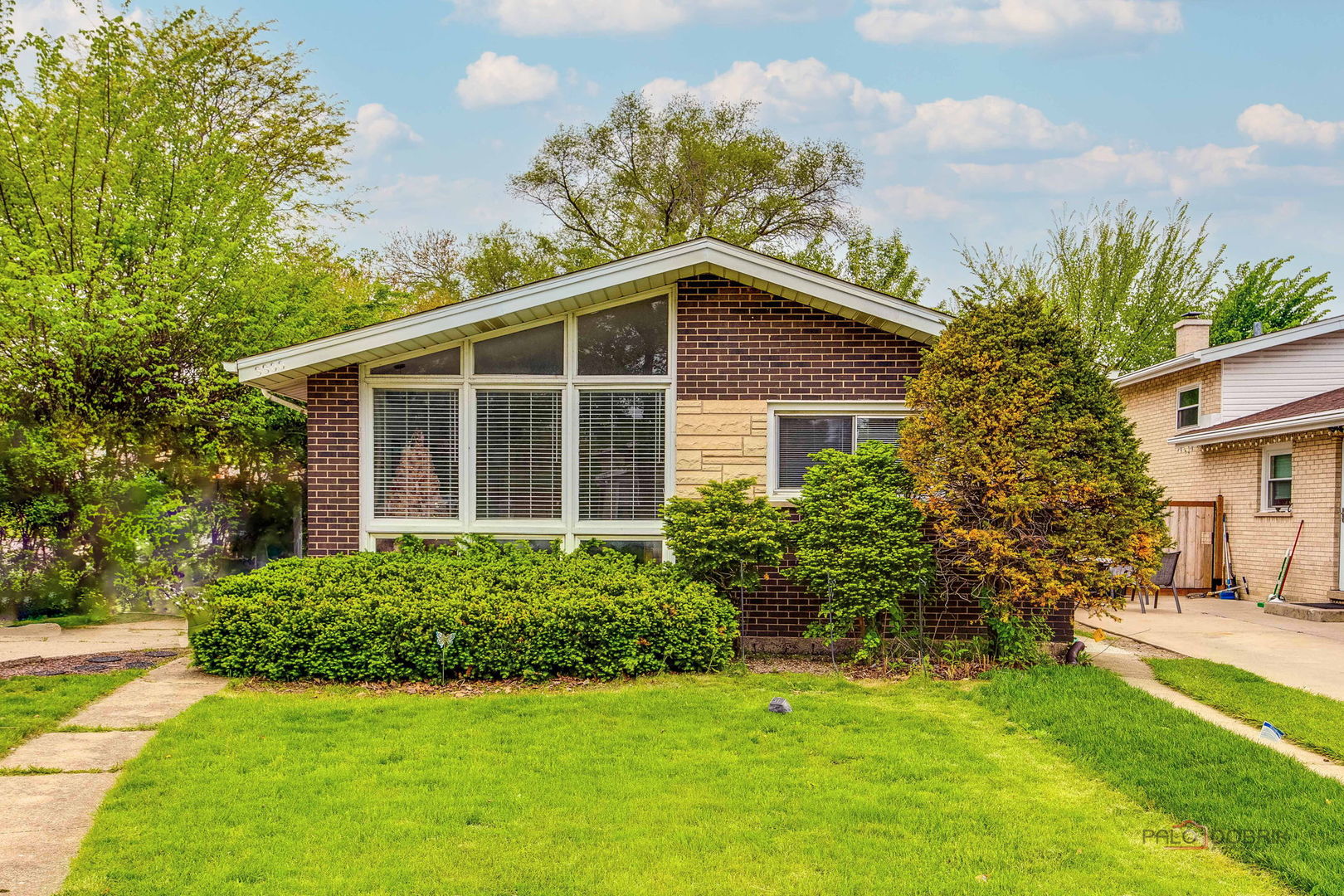 8800 Kostner Terrace, Skokie, IL 60076