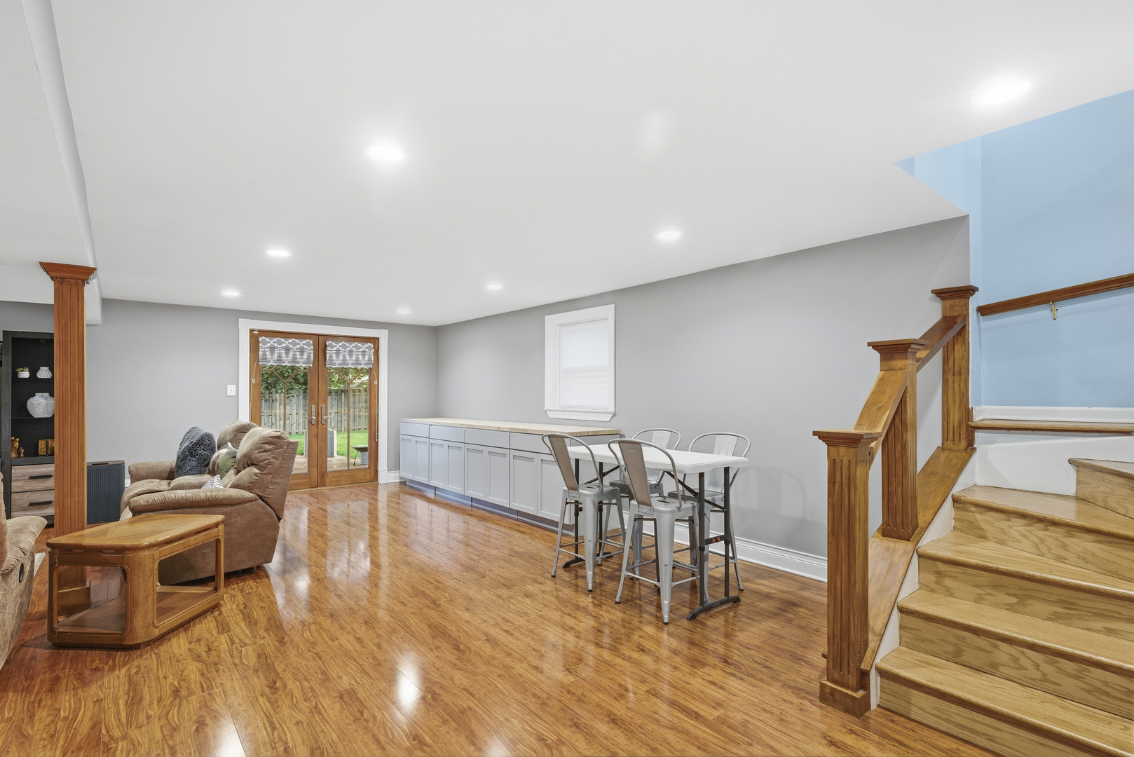 1940 Brentwood Lane, Wheaton, IL 60189