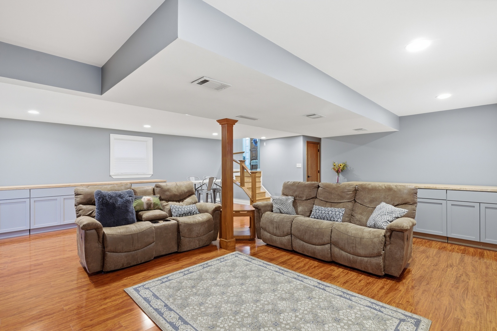 1940 Brentwood Lane, Wheaton, IL 60189