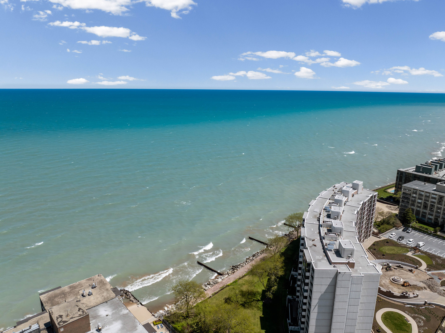 1625 Sheridan Road #206, Wilmette, IL 60091