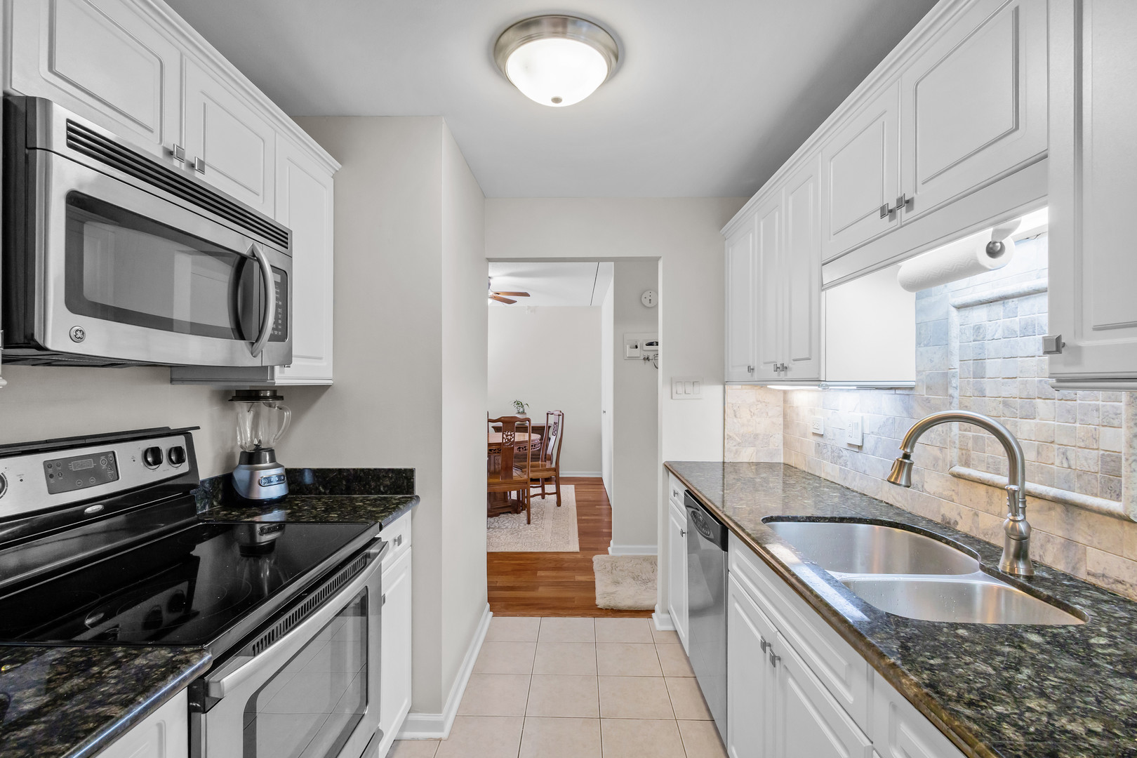 1625 Sheridan Road #206, Wilmette, IL 60091