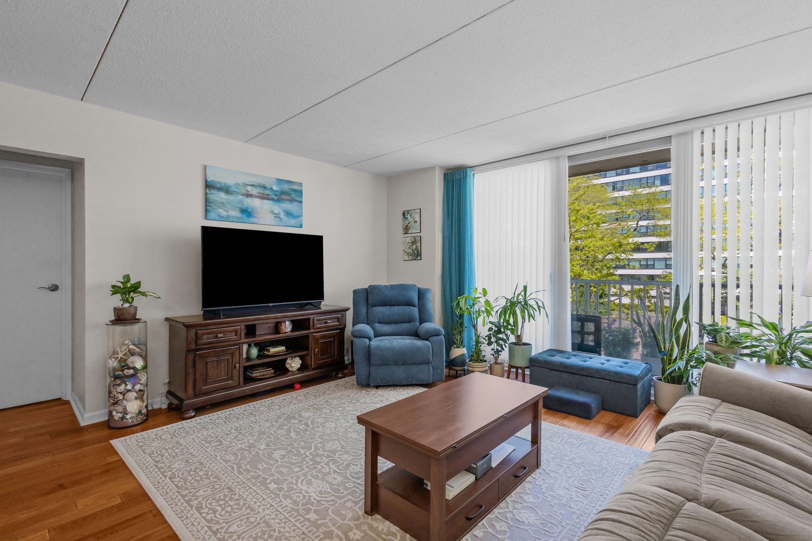 1625 Sheridan Road #206, Wilmette, IL 60091