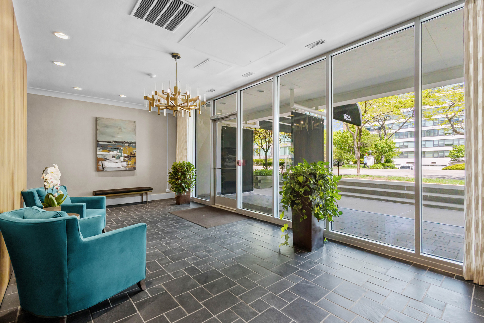 1625 Sheridan Road #206, Wilmette, IL 60091