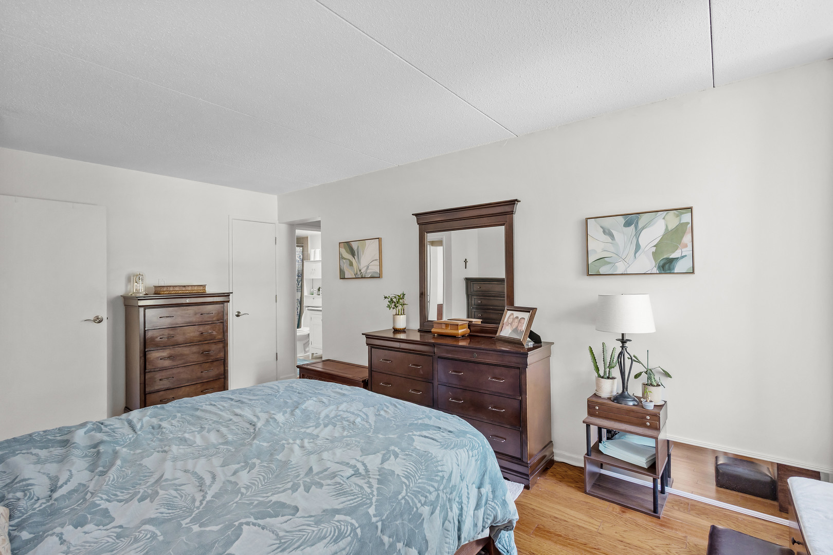 1625 Sheridan Road #206, Wilmette, IL 60091