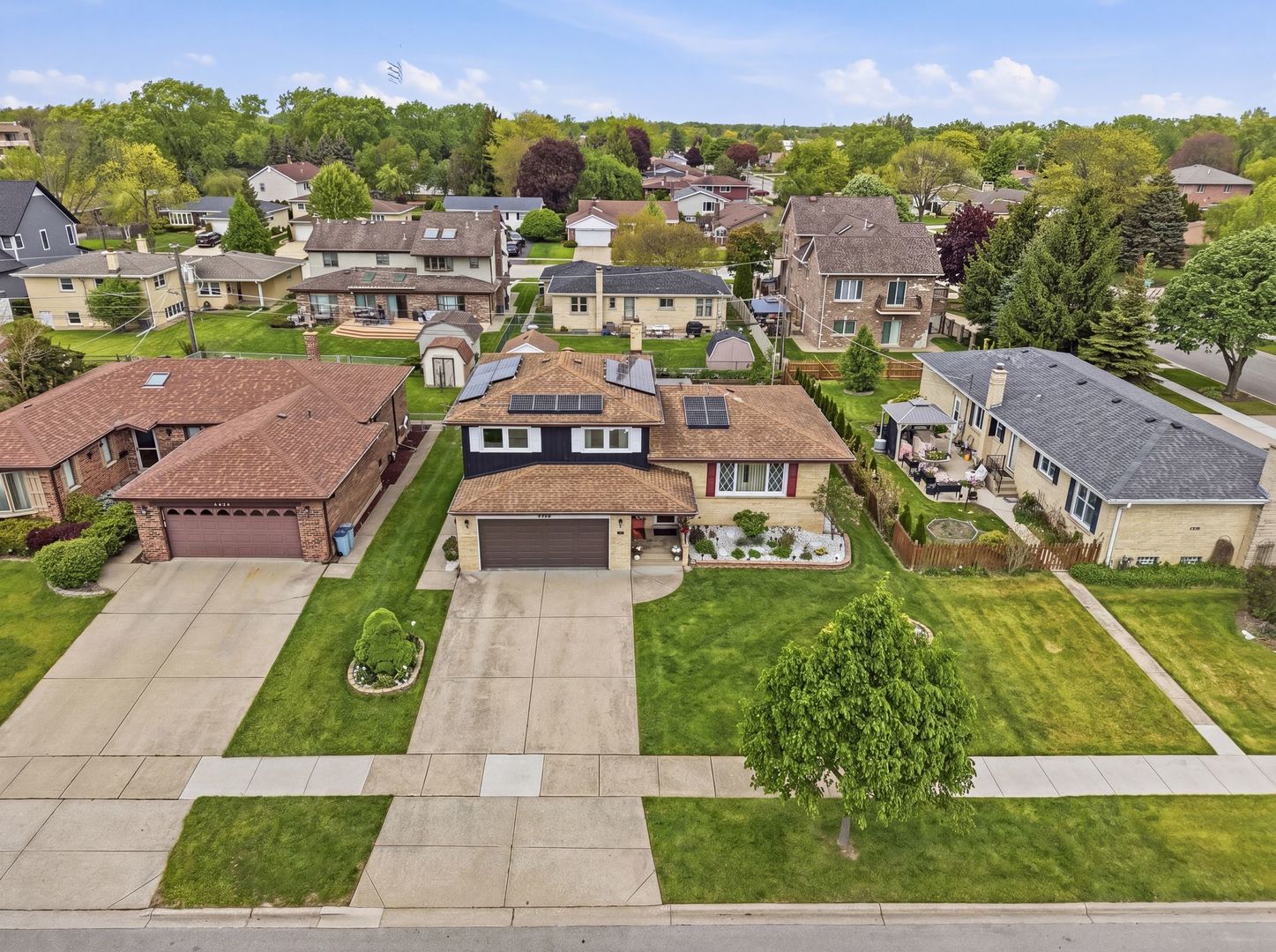 1308 E Thayer Street, Mount Prospect, IL 60056