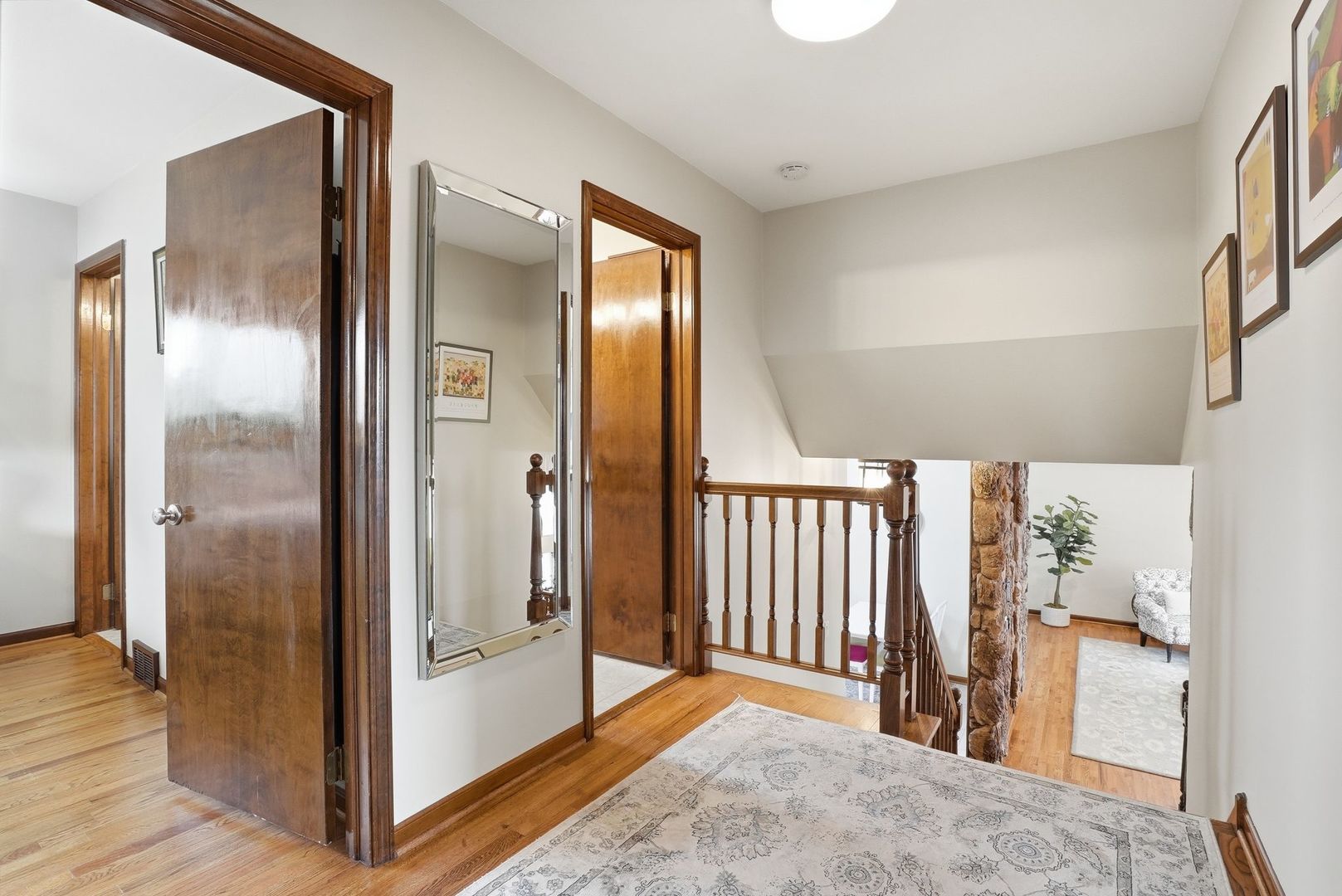 1308 E Thayer Street, Mount Prospect, IL 60056