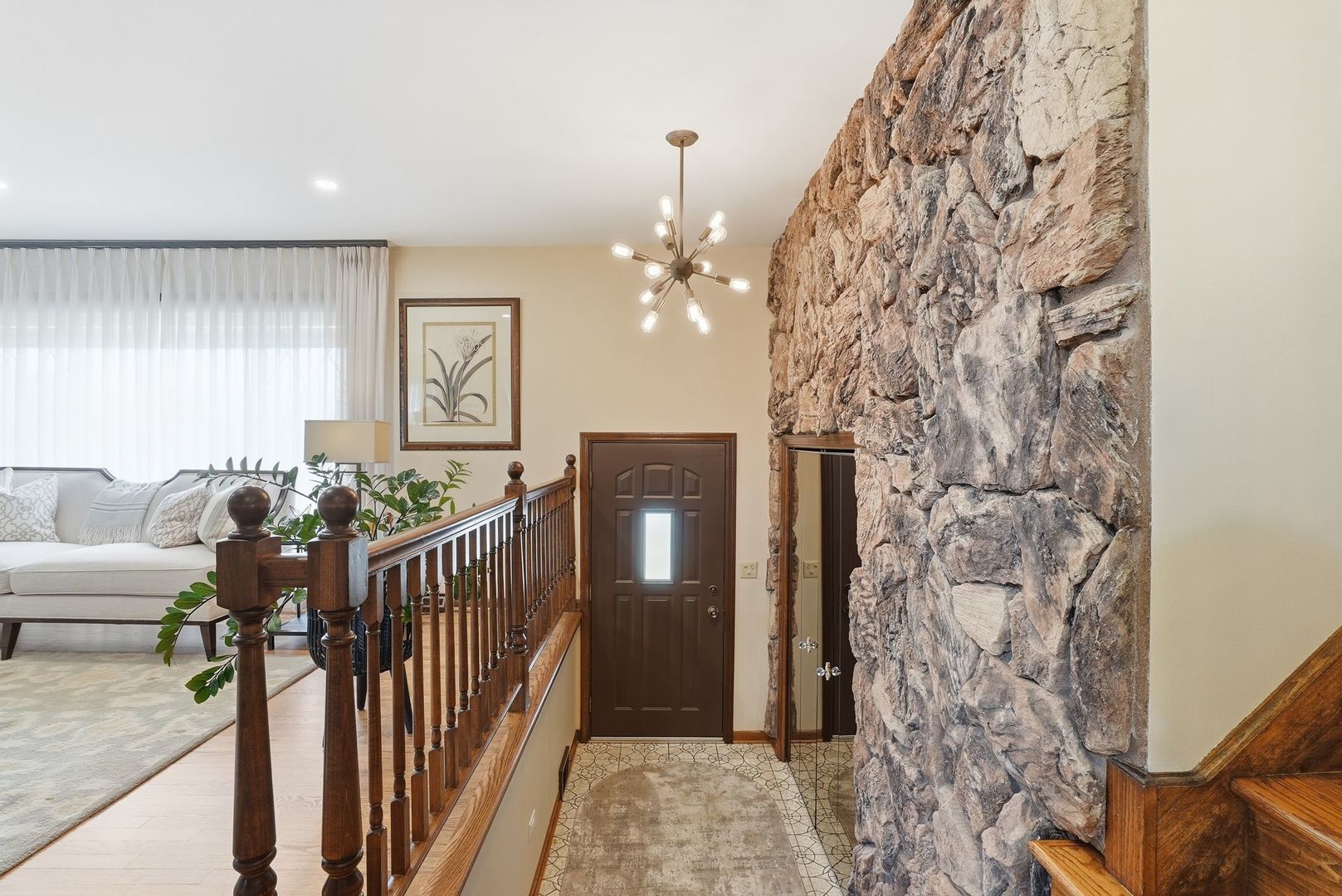 1308 E Thayer Street, Mount Prospect, IL 60056