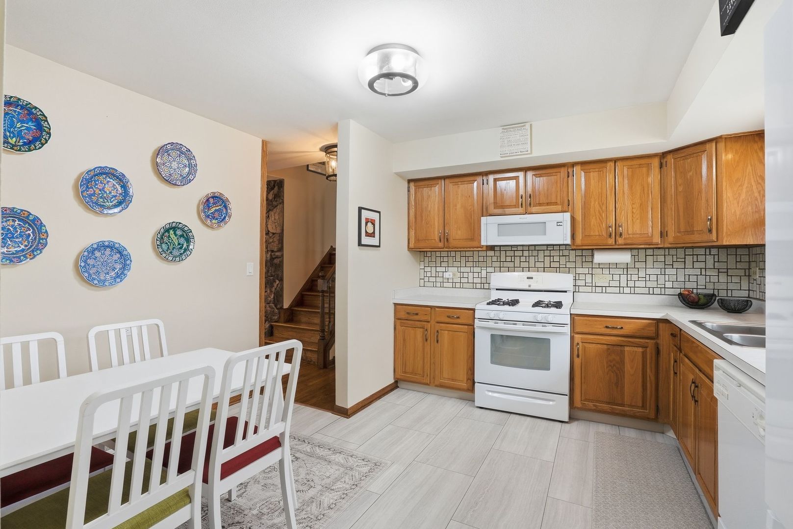 1308 E Thayer Street, Mount Prospect, IL 60056