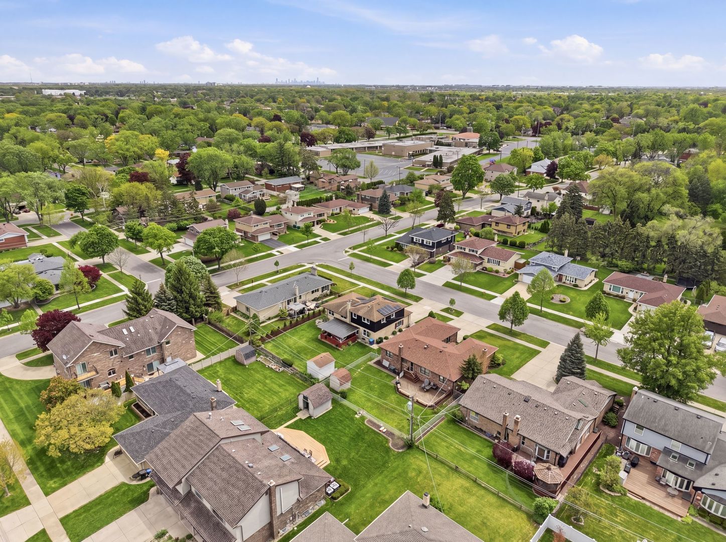 1308 E Thayer Street, Mount Prospect, IL 60056