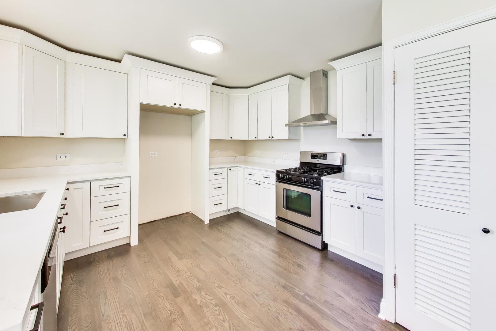 238 N Greenwood Avenue, Palatine, IL 60074