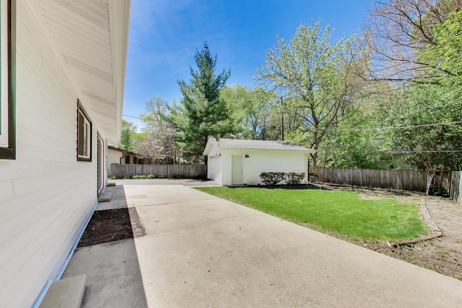 238 N Greenwood Avenue, Palatine, IL 60074