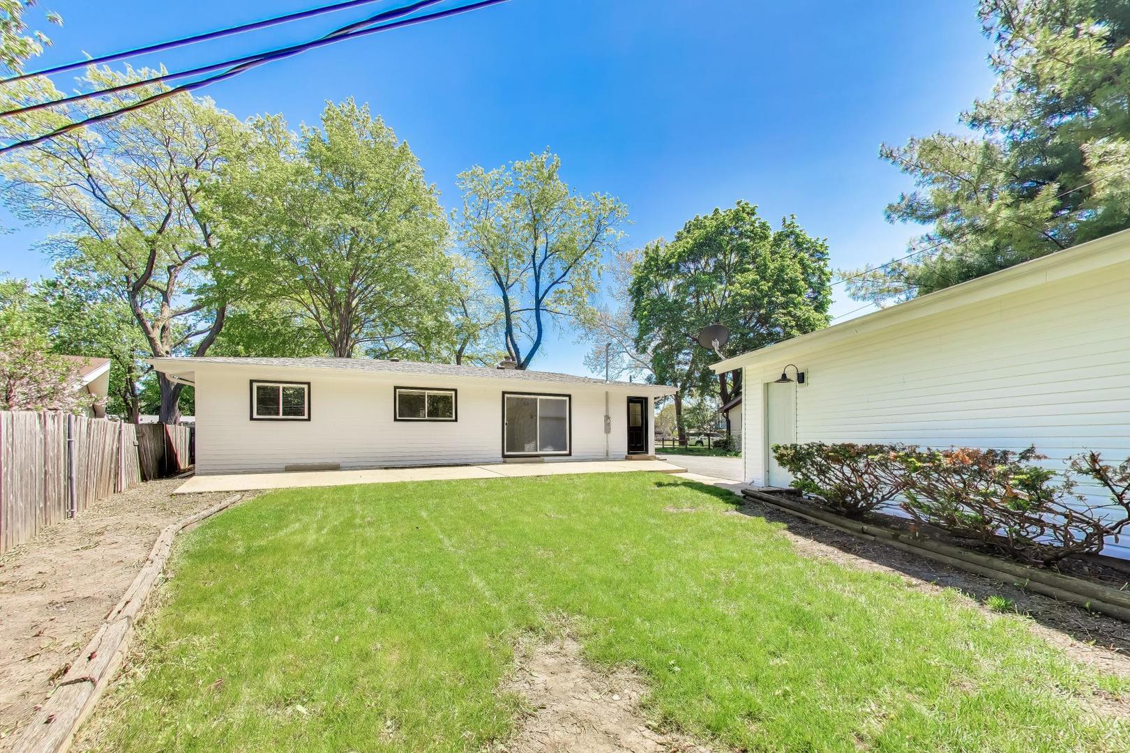 238 N Greenwood Avenue, Palatine, IL 60074