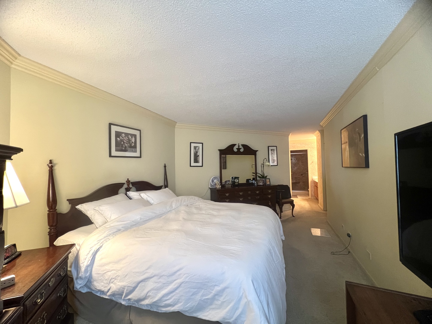 5320 N Sheridan Road #2203, Chicago, IL 60640