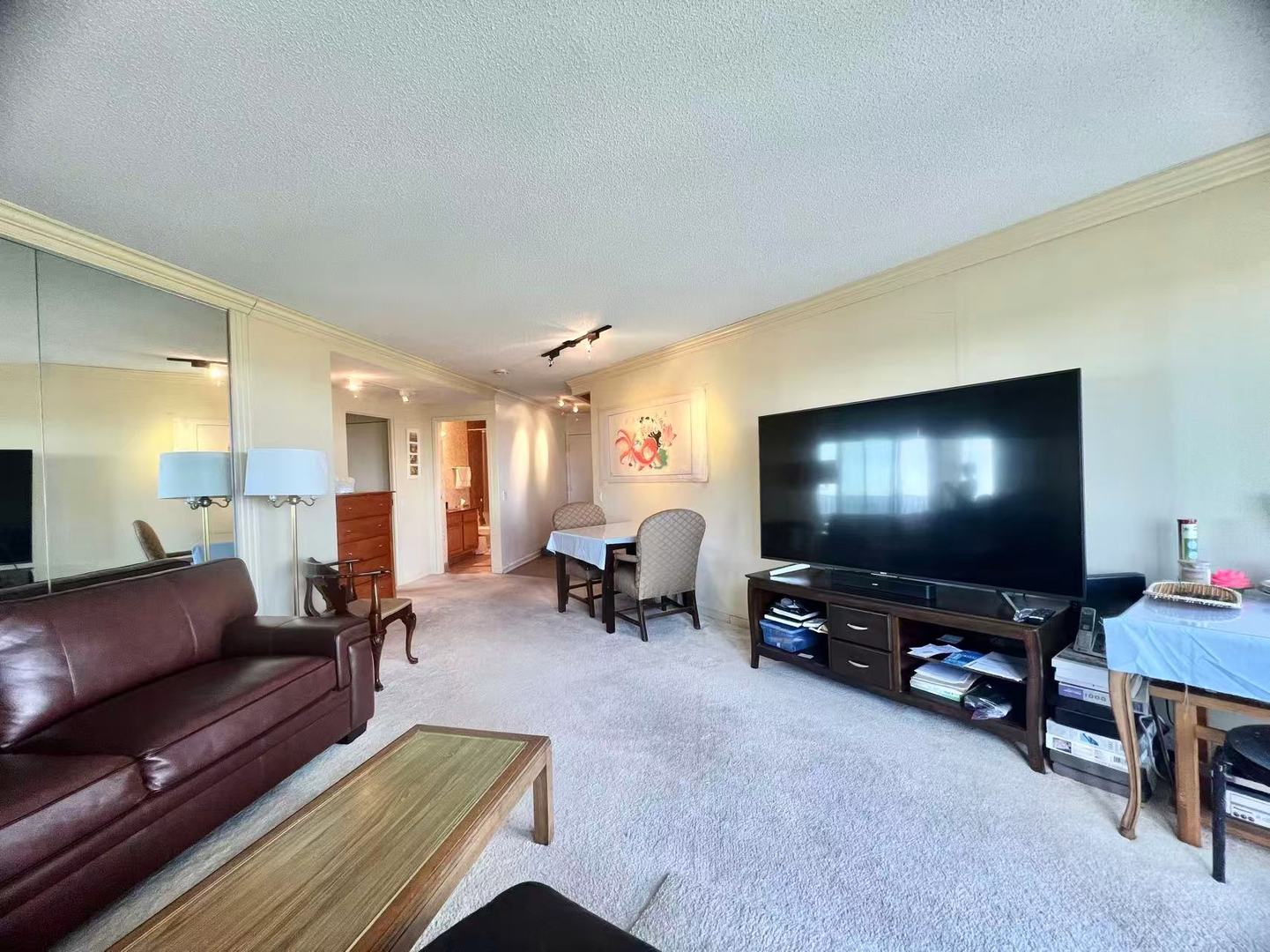 5320 N Sheridan Road #2203, Chicago, IL 60640
