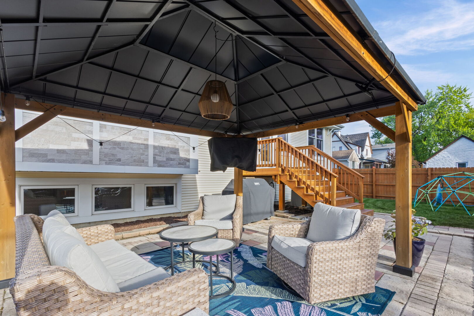 212 S Bothwell Street, Palatine, IL 60067