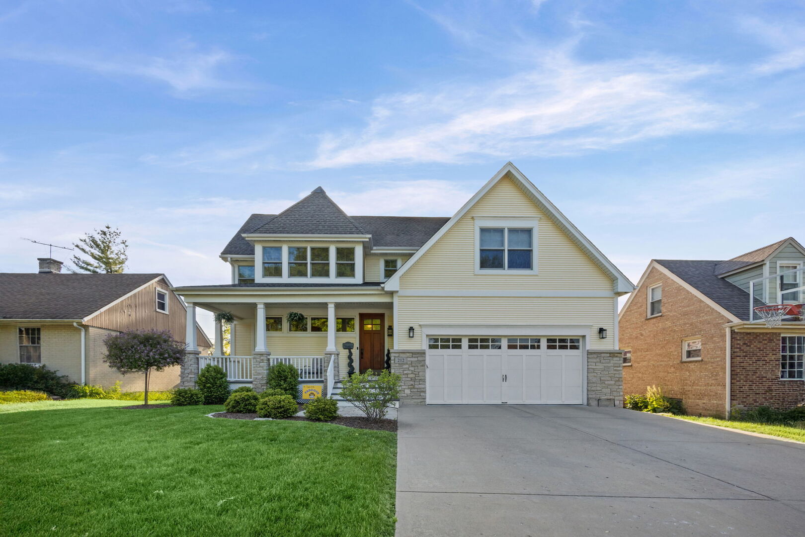 212 S Bothwell Street, Palatine, IL 60067