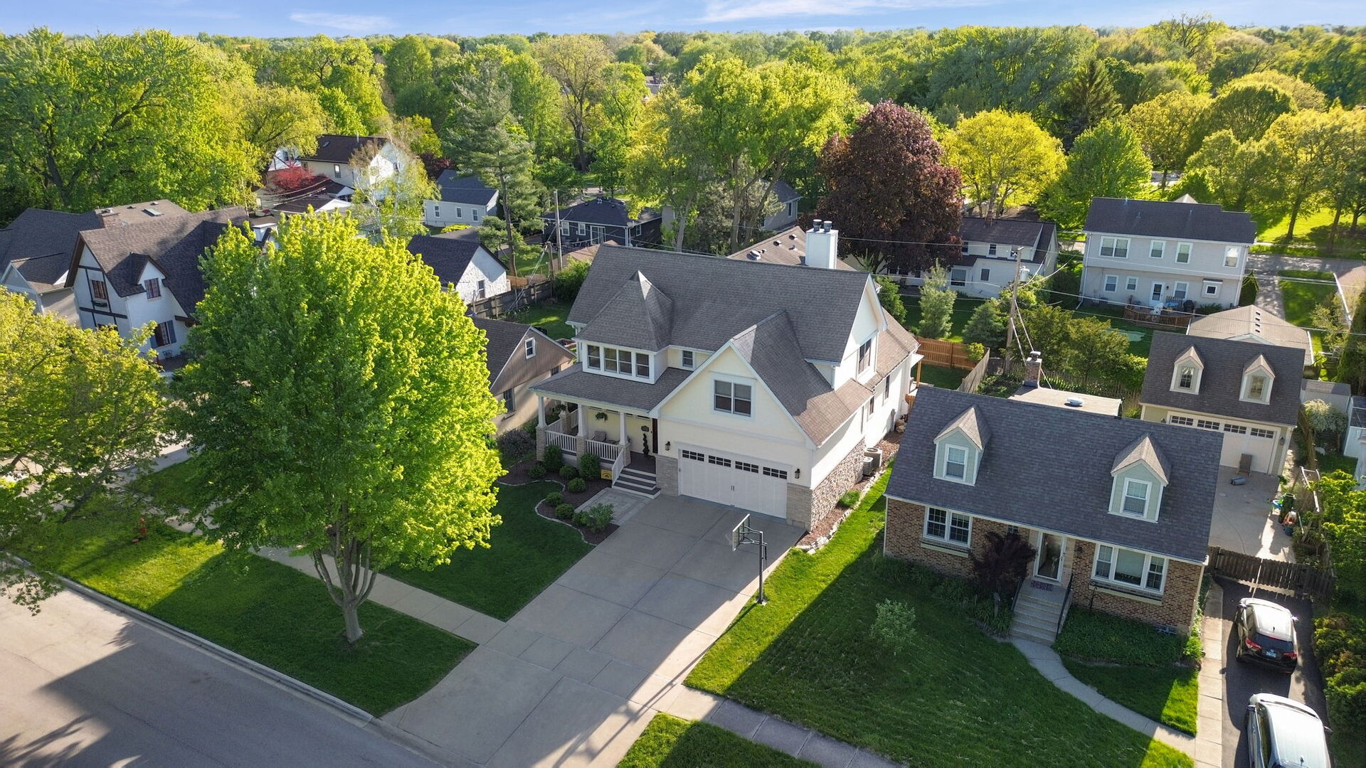 212 S Bothwell Street, Palatine, IL 60067