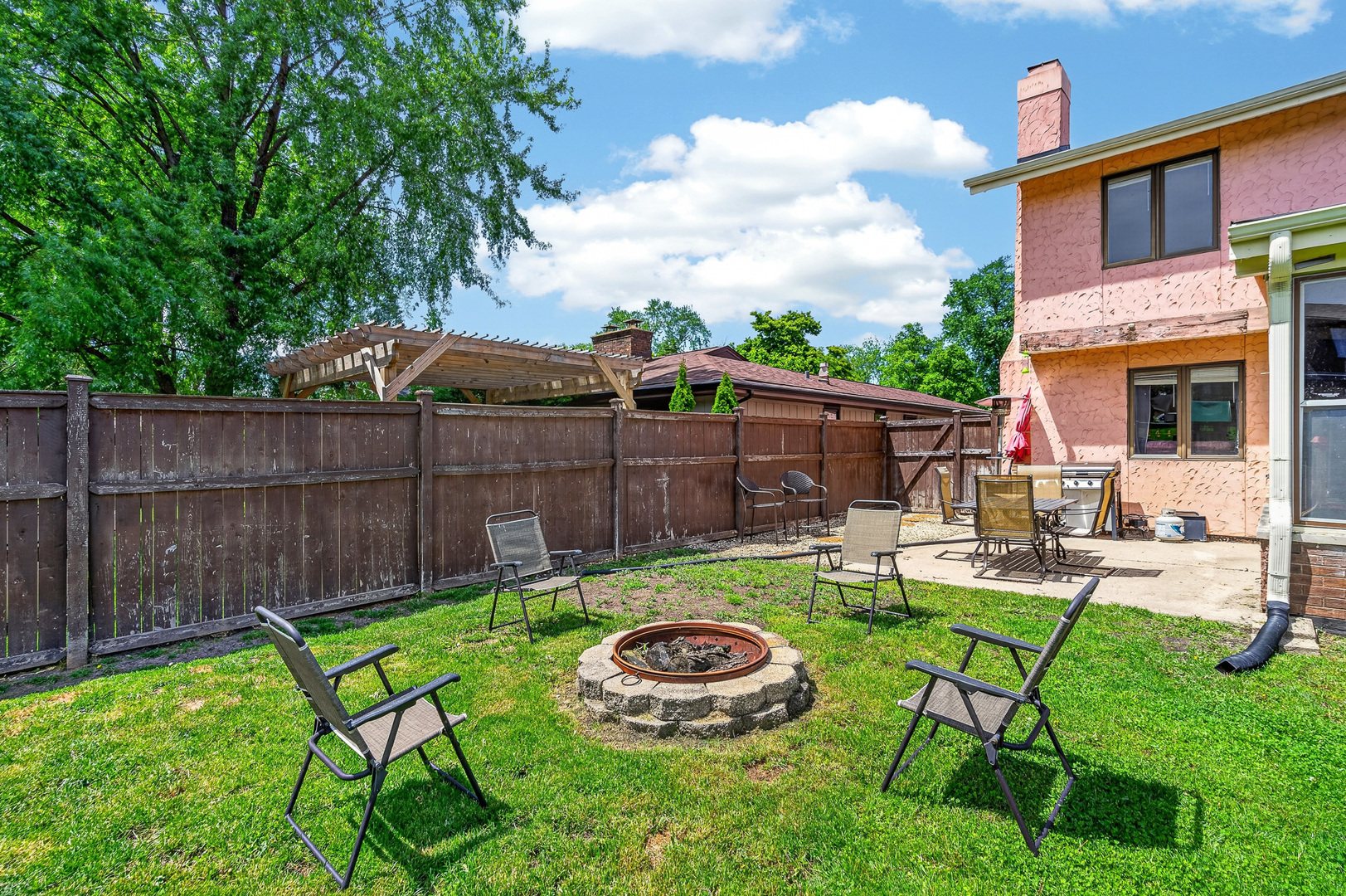 5245 170th Street, Oak Forest, IL 60452