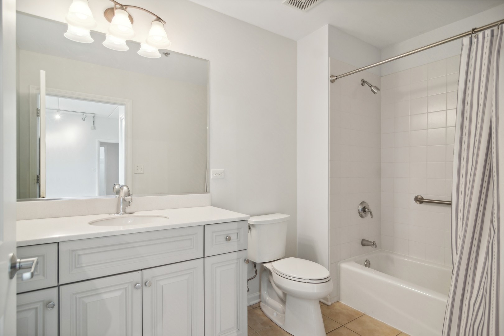 1199 E Port Clinton Road #607, Vernon Hills, IL 60061