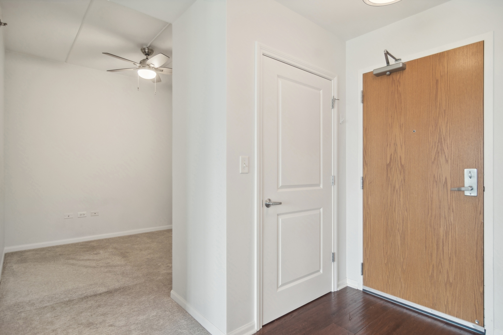 1199 E Port Clinton Road #607, Vernon Hills, IL 60061