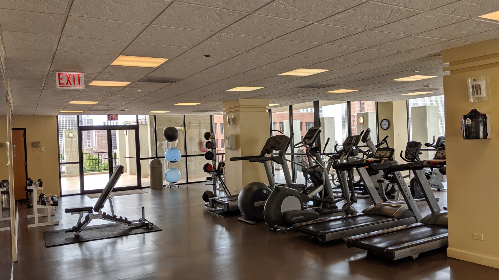 1122 N Clark Street #1004, Chicago, IL 60610