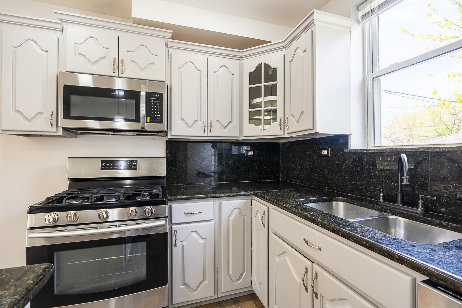 734 E 105th Street, Chicago, IL 60628