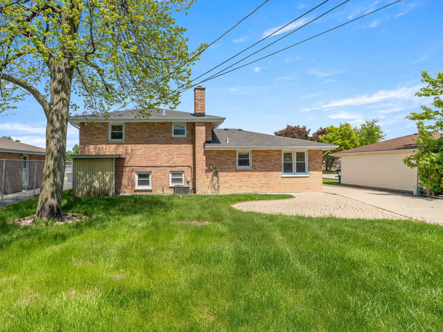 7907 W 74th Street, Bridgeview, IL 60455