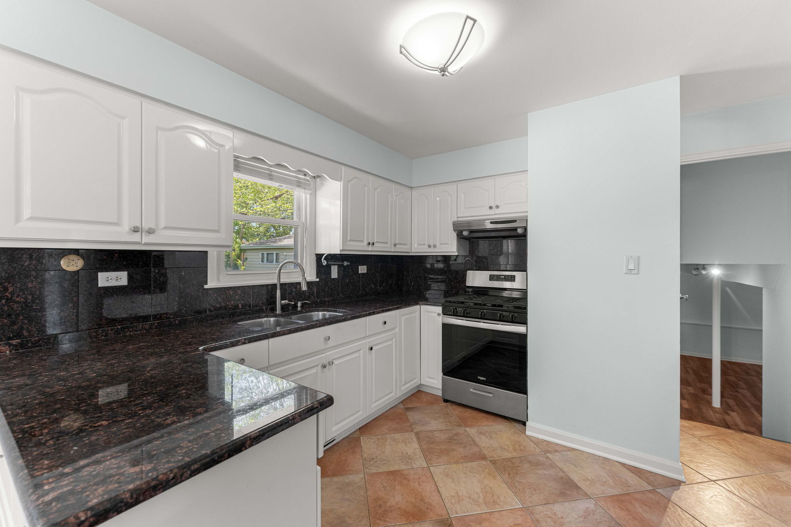 7907 W 74th Street, Bridgeview, IL 60455