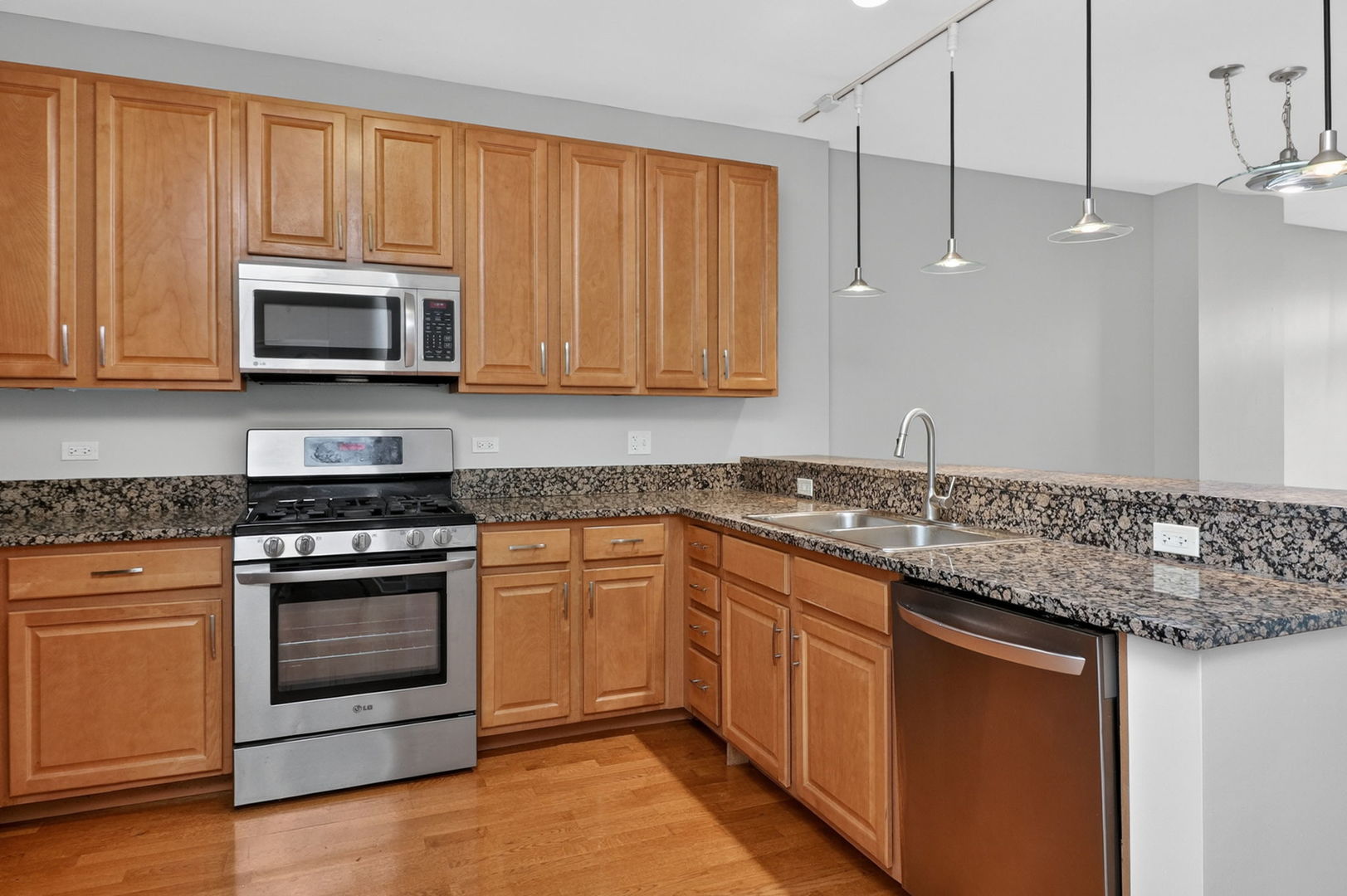 1600 S Prairie Avenue #709, Chicago, IL 60616