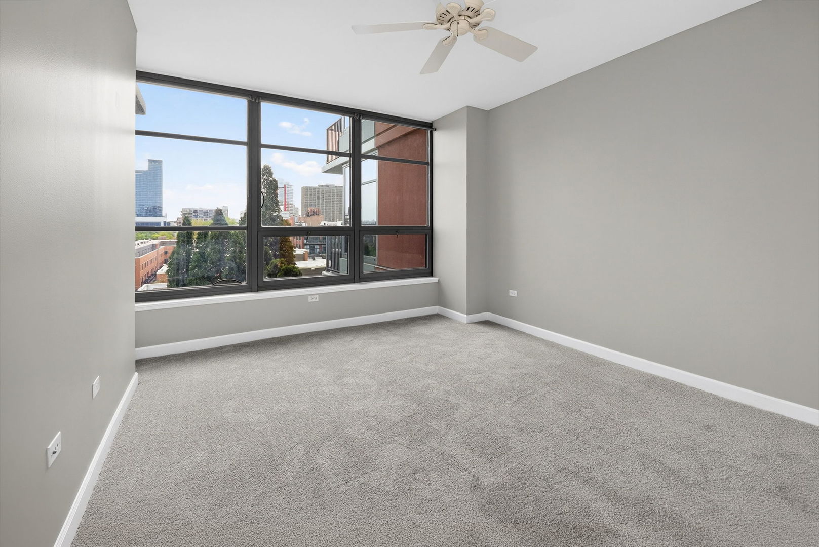 1600 S Prairie Avenue #709, Chicago, IL 60616