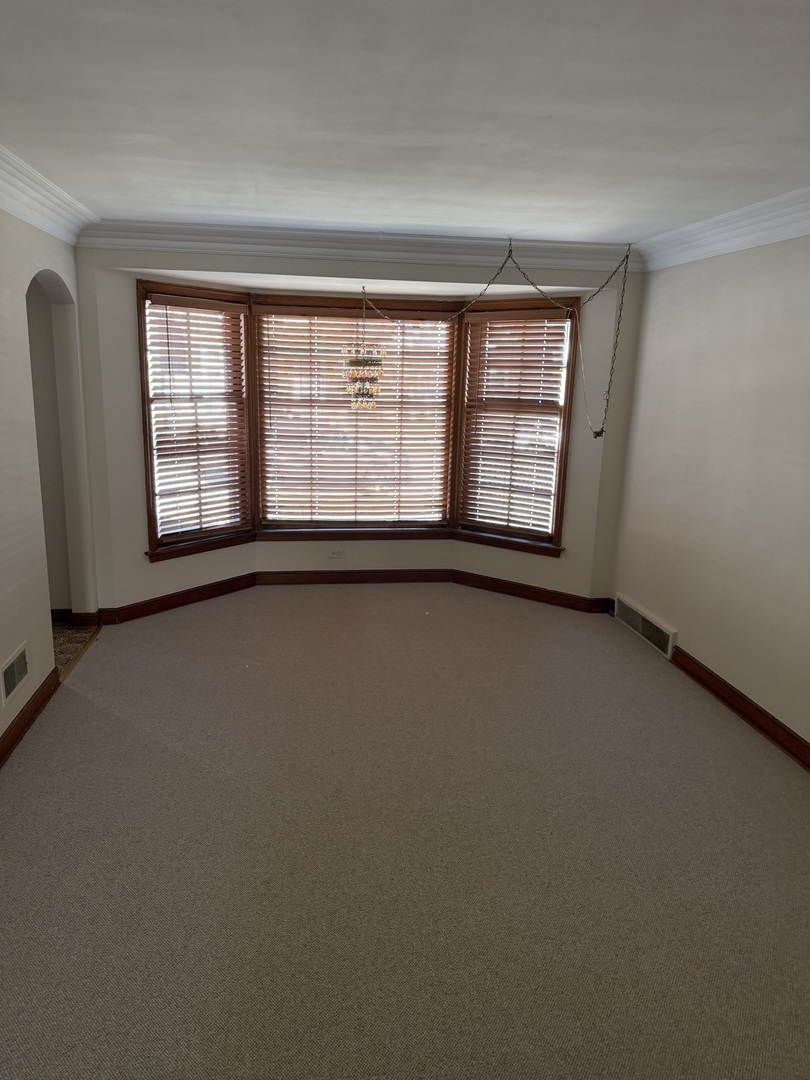 10210 S Rhodes Avenue, Chicago, IL 60628
