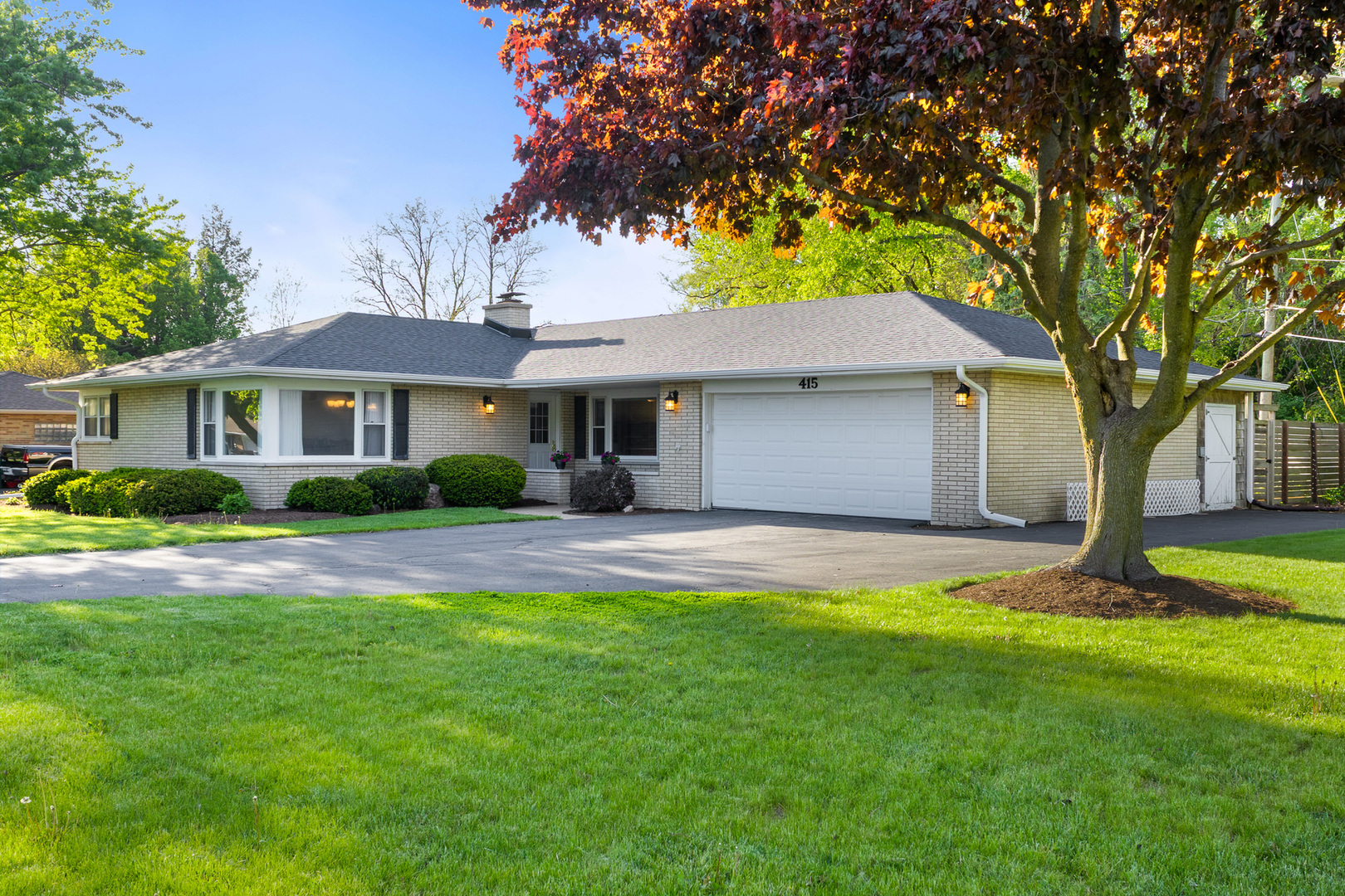 415 Maplewood Drive, Sycamore, IL 60178