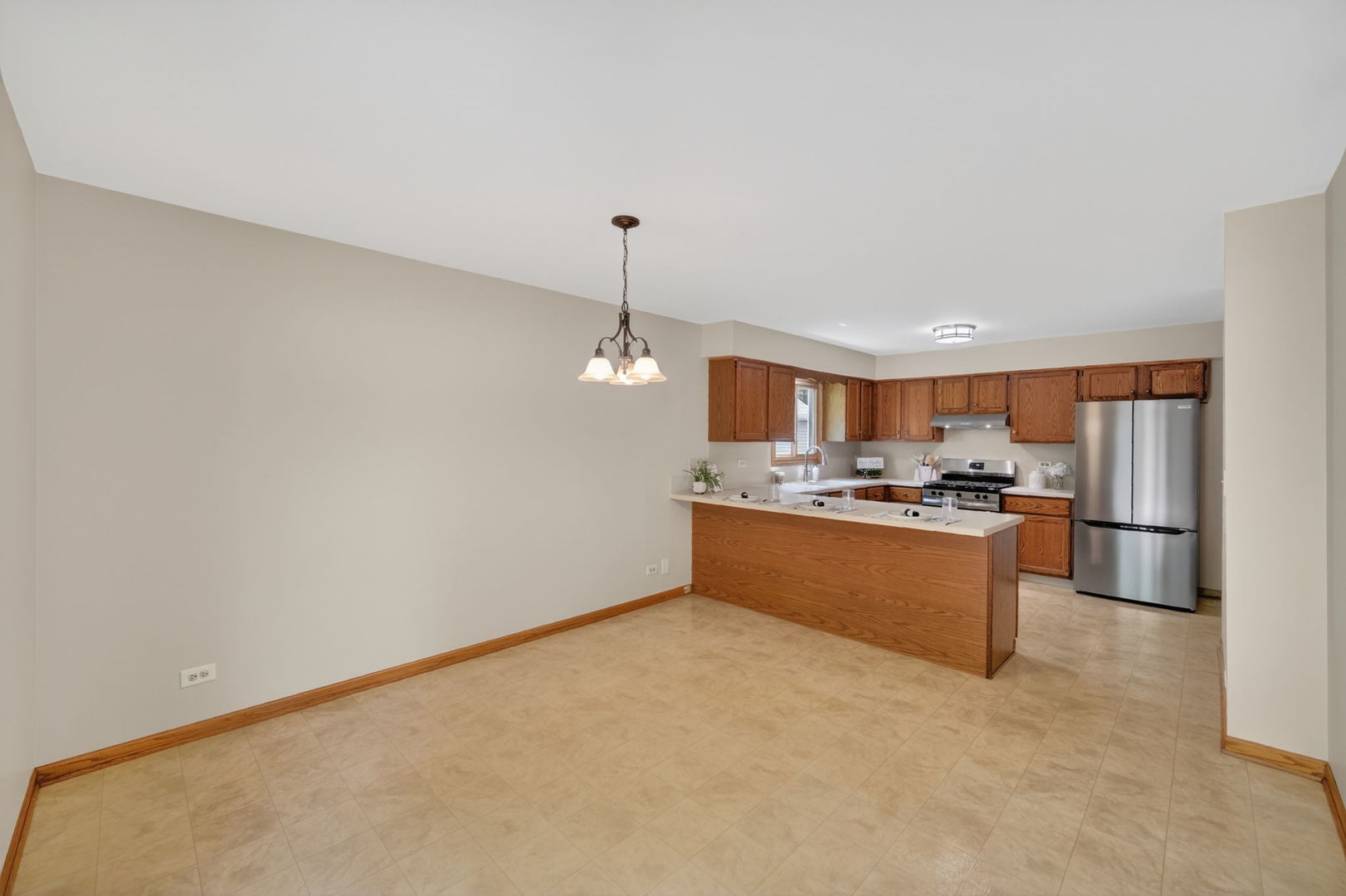 S075 Pleasant Hill Road, Wheaton, IL 60187