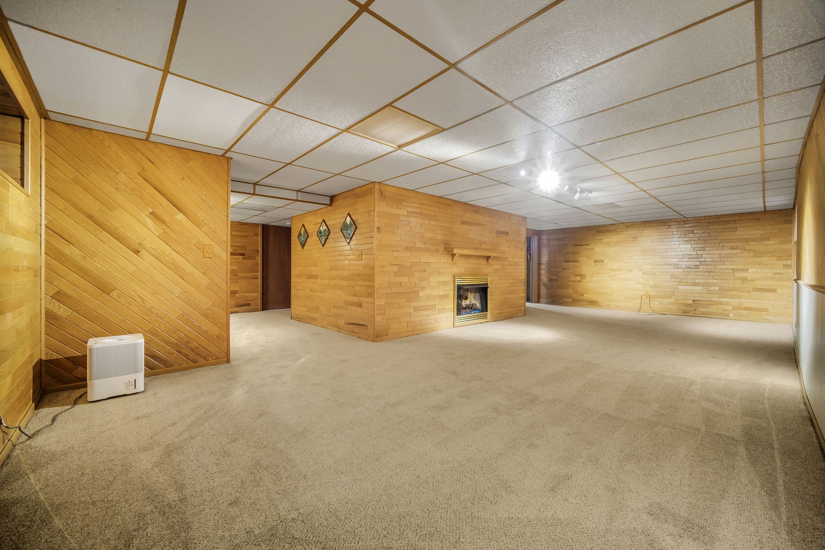 S075 Pleasant Hill Road, Wheaton, IL 60187