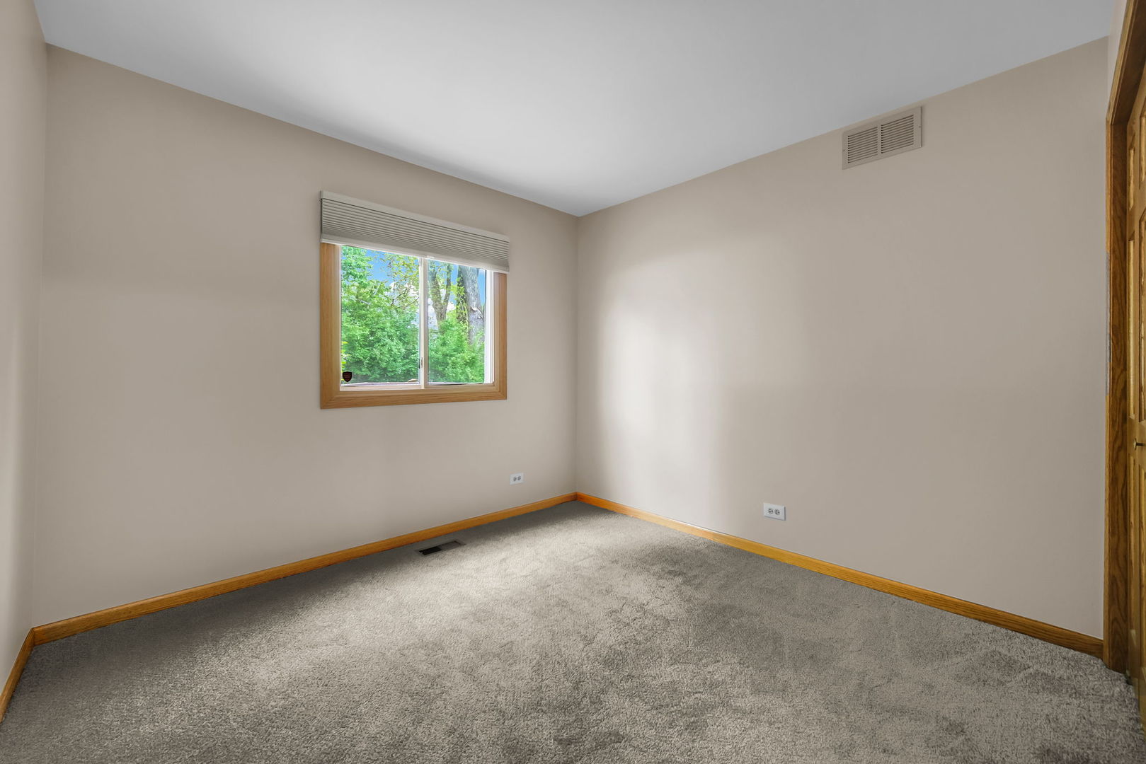 S075 Pleasant Hill Road, Wheaton, IL 60187
