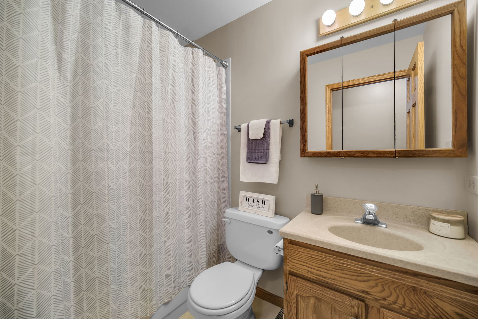 S075 Pleasant Hill Road, Wheaton, IL 60187