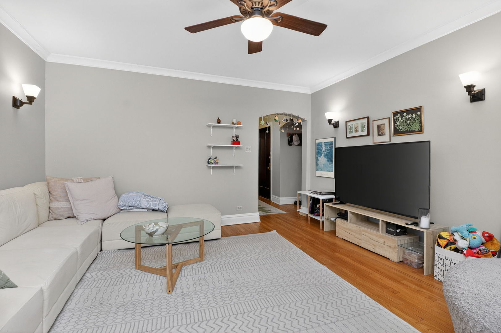 814 S MAPLE Avenue #2N, Oak Park, IL 60304