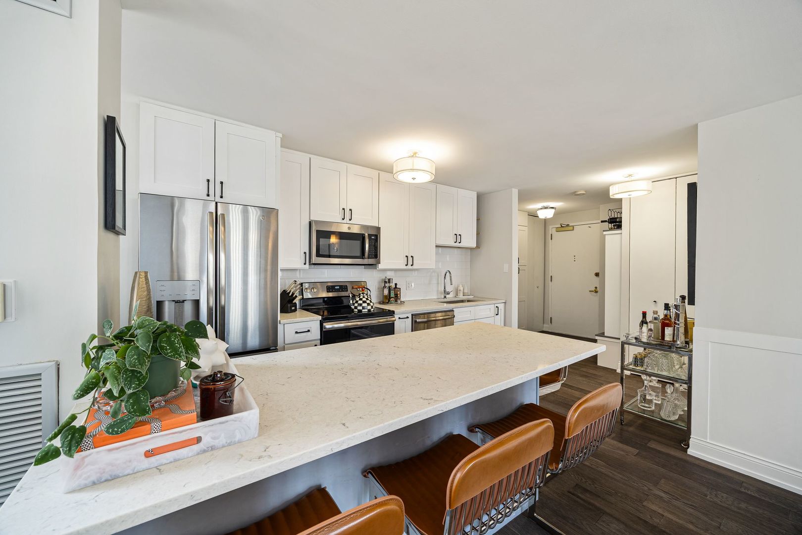 100 E Walton Street #26B, Chicago, IL 60611
