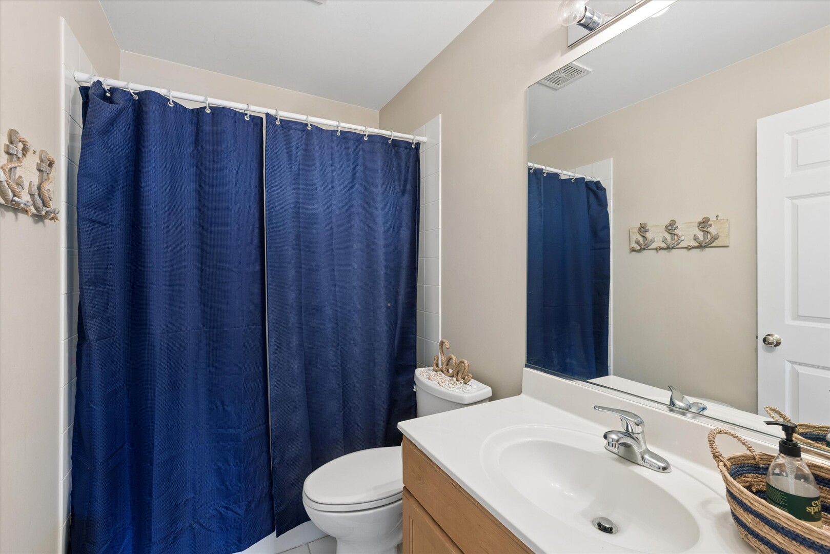 5 W Grove Street, Lombard, IL 60148