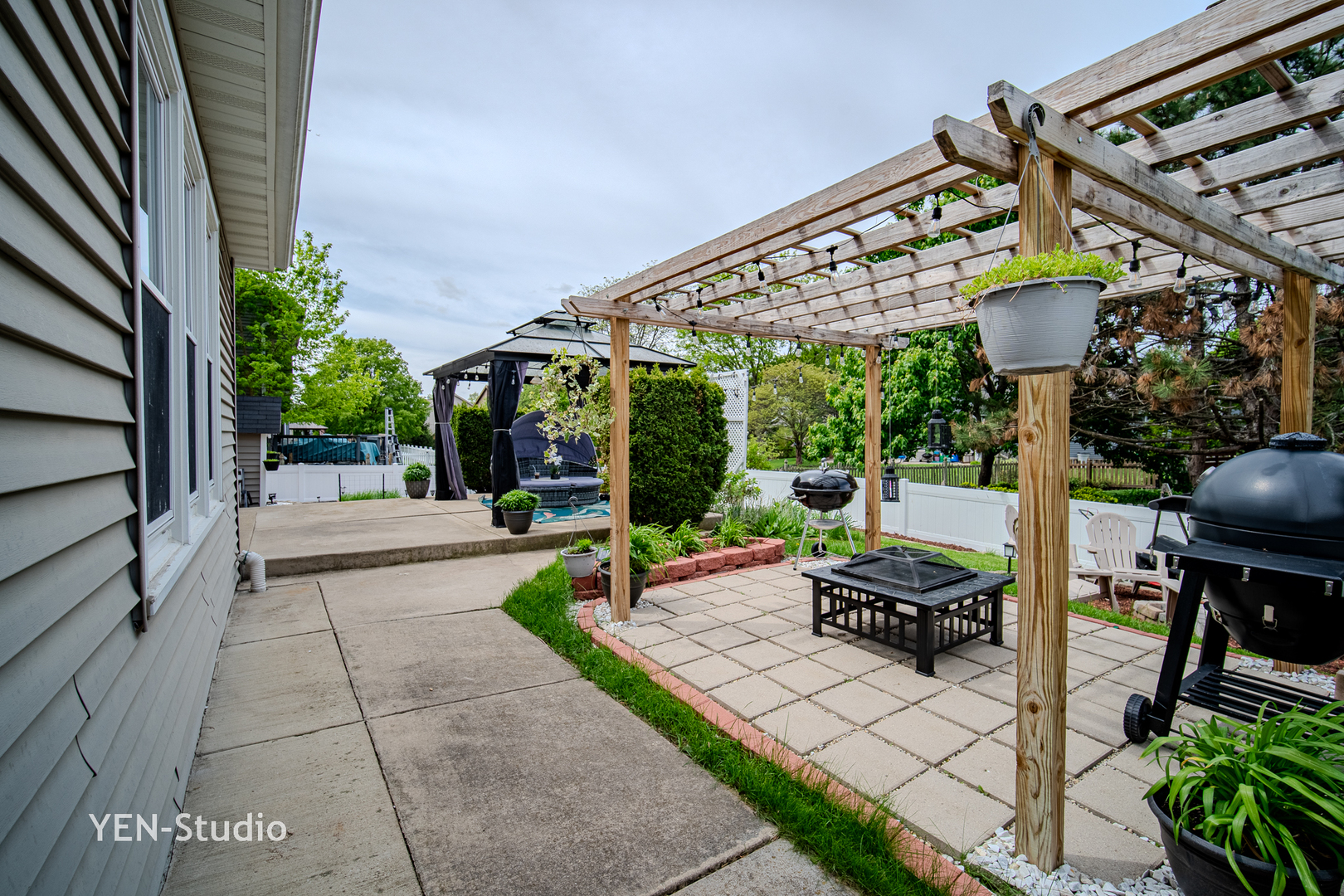 1713 Chestnut Hill Road, Plainfield, IL 60586
