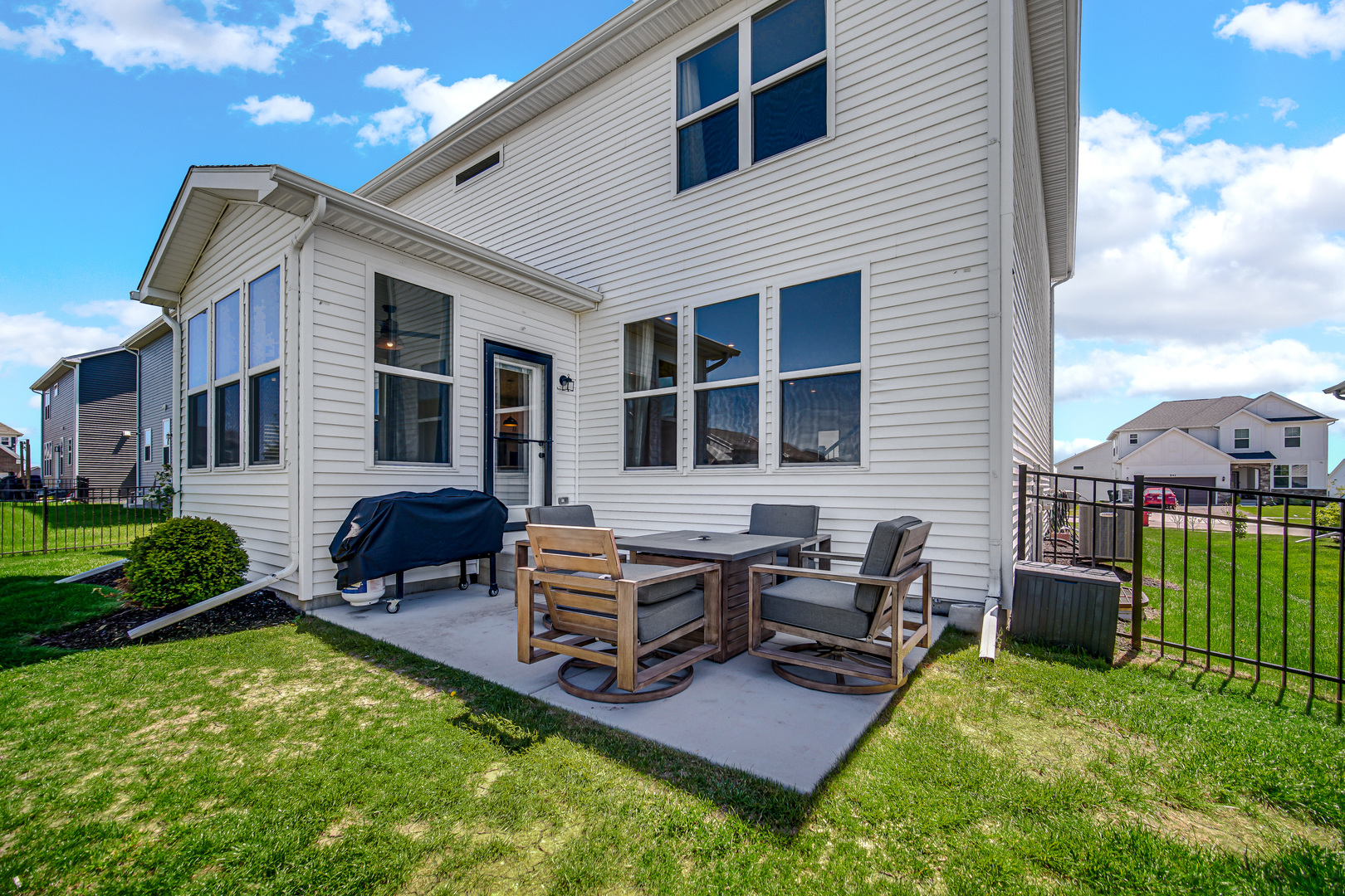 530 ALPINE Drive, Algonquin, IL 60102