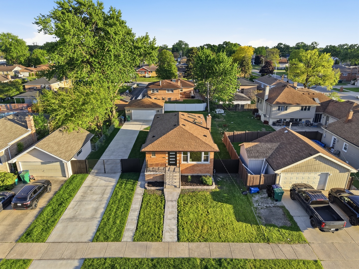 5733 W 83rd Place, Burbank, IL 60459