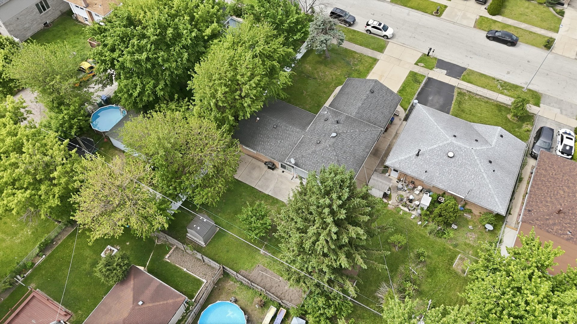 5815 W 87th Place, Oak Lawn, IL 60453
