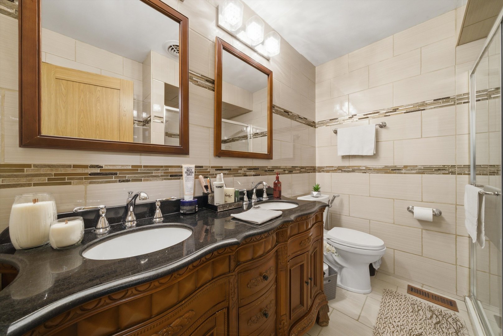 5815 W 87th Place, Oak Lawn, IL 60453